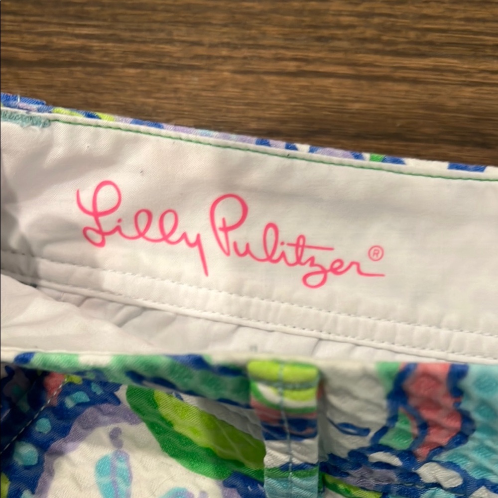 Lilly Pulitzer Blue and Pink Callahan Bermuda Shorts with Vibrant Patterns - Picture 3 of 6